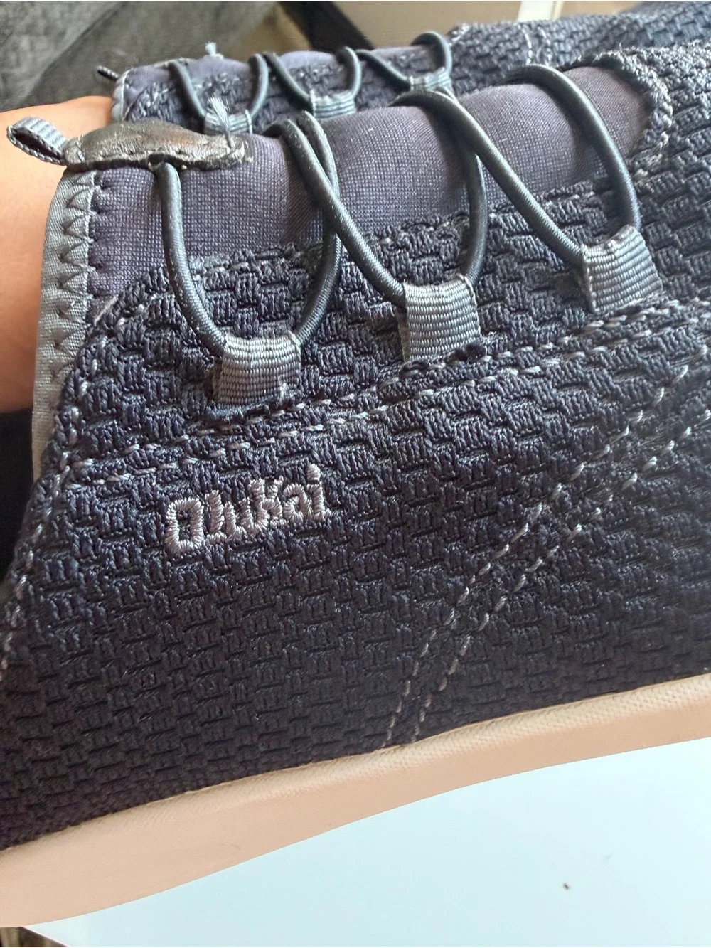 OluKai Alapa Li Men 10.5 Black Beach Water Sneakers Drop-In Heel Boat Shoes